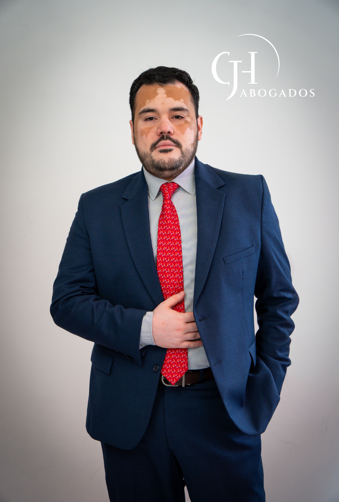 Nombre del 6to abogado